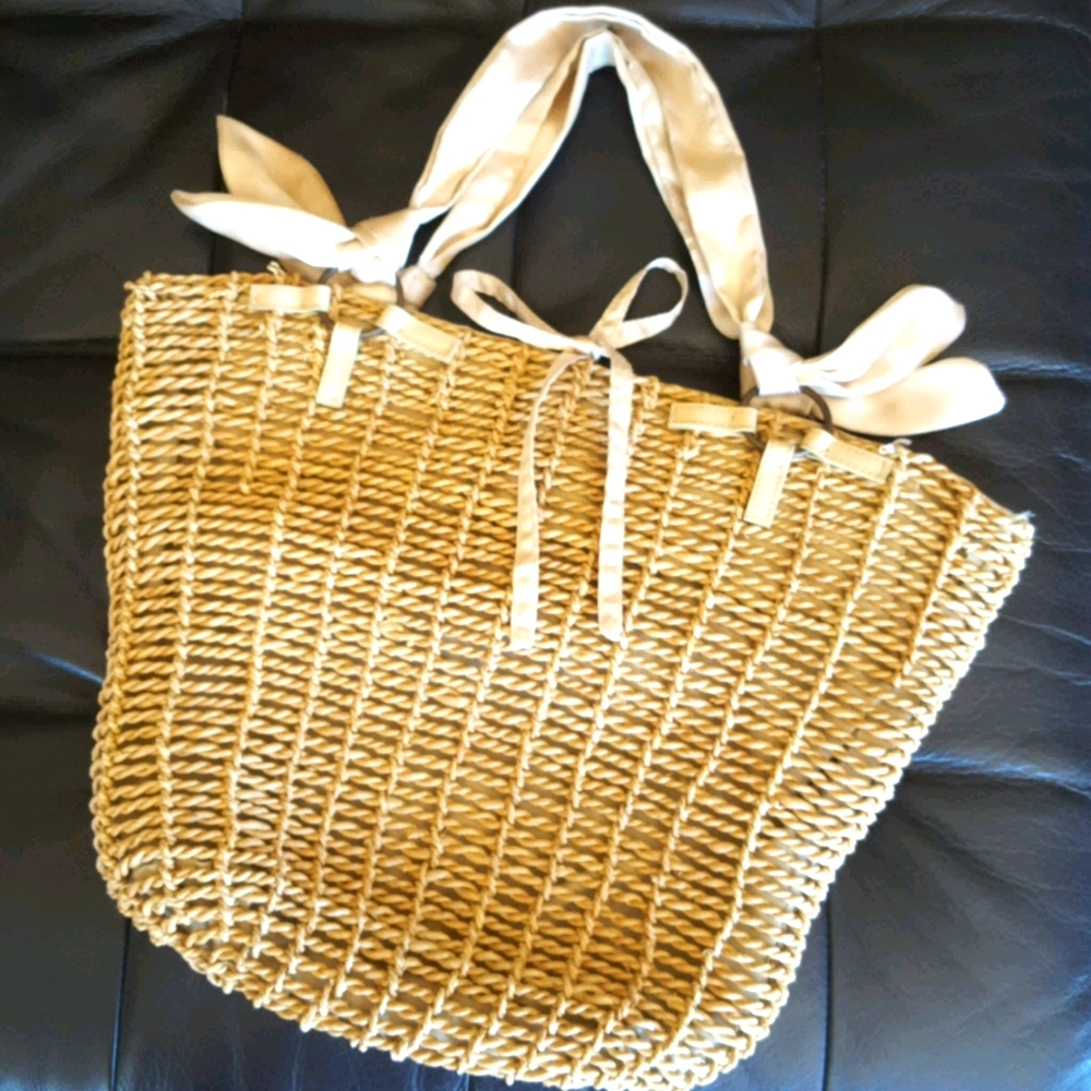 Reef straw purse